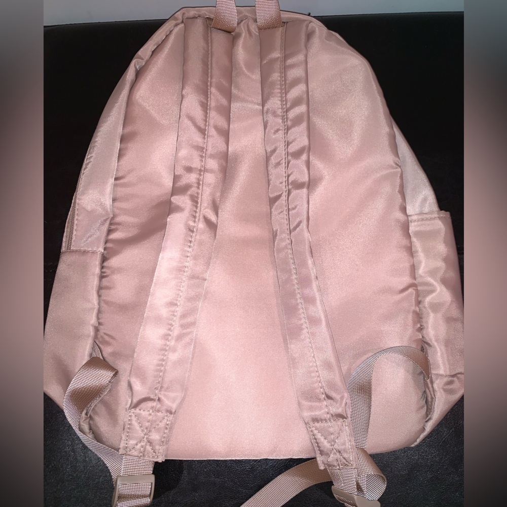 🩷4EVER 21🩷NYLON LARGE BACKPACK. GREAT CONDITION! - Picture 4 of 8